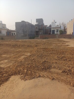  Plot For Sale in Dheeraj Nagar