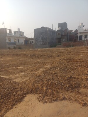  Plot For Sale in Dheeraj Nagar