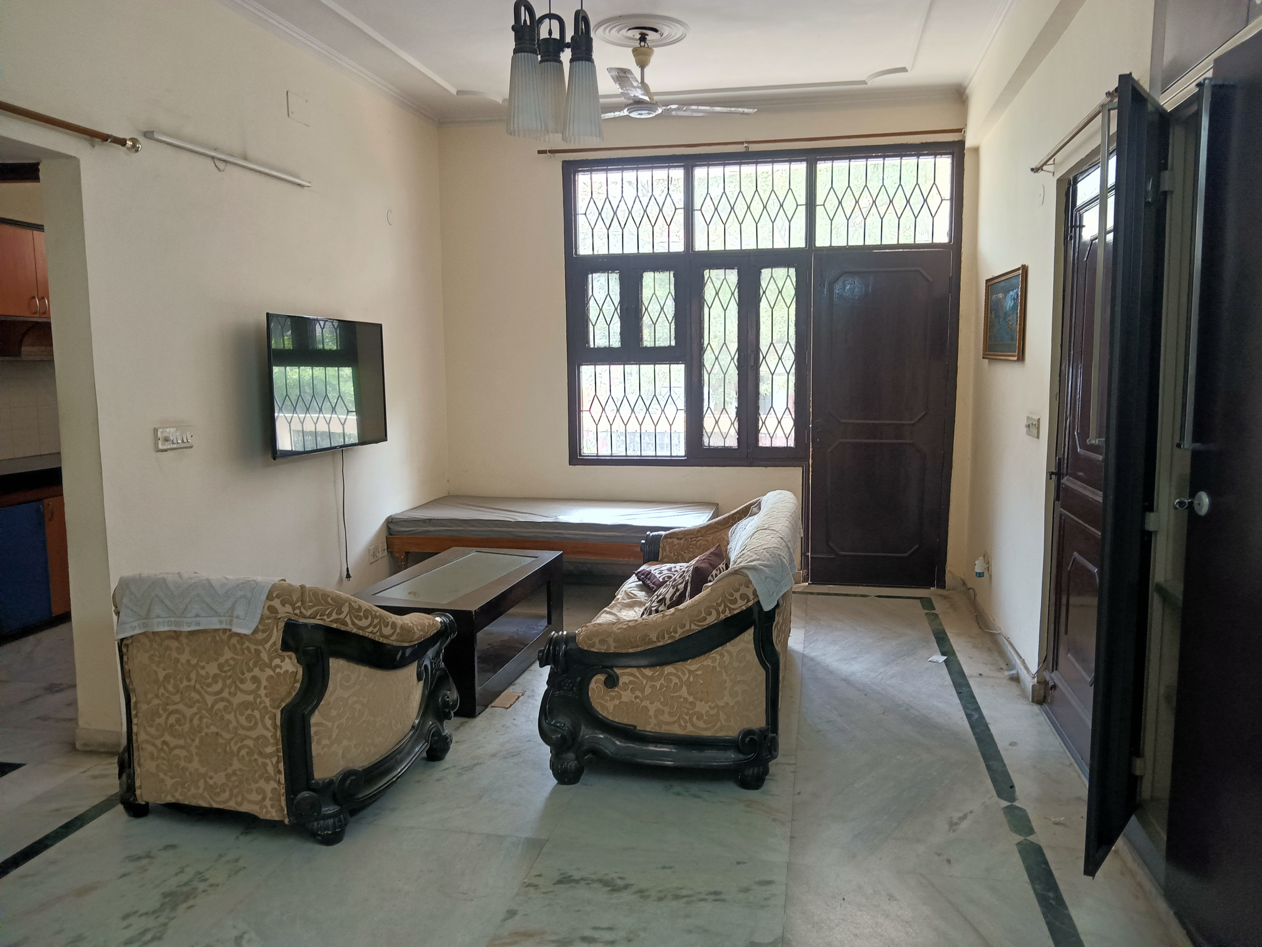 2 BHK Builder Floor For Rent in Ardee City