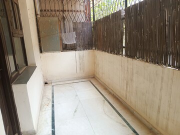 Balcony in 2 BHK Builder Floor at Ardee City, Sector 52 – for Rent