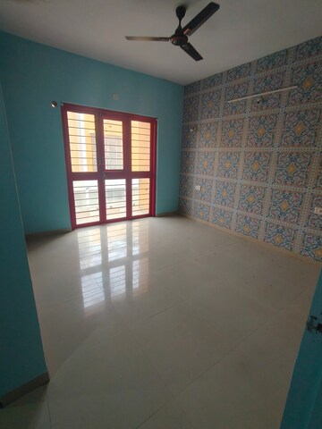 Room in 3 BHK Apartment at Prime Villas, Undri – for Rent