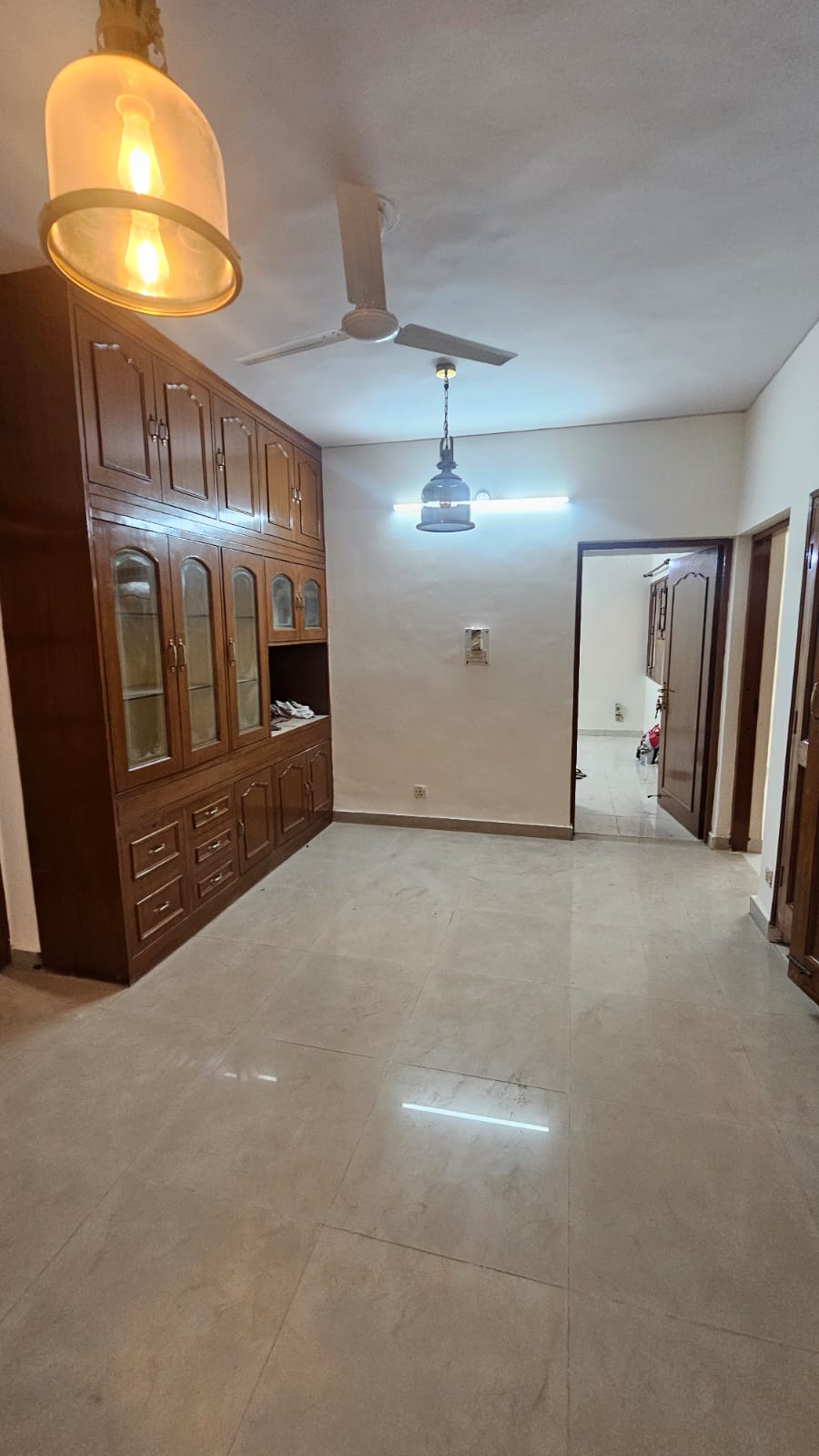3 BHK Apartment For Rent in Pocket D Sarita Vihar 