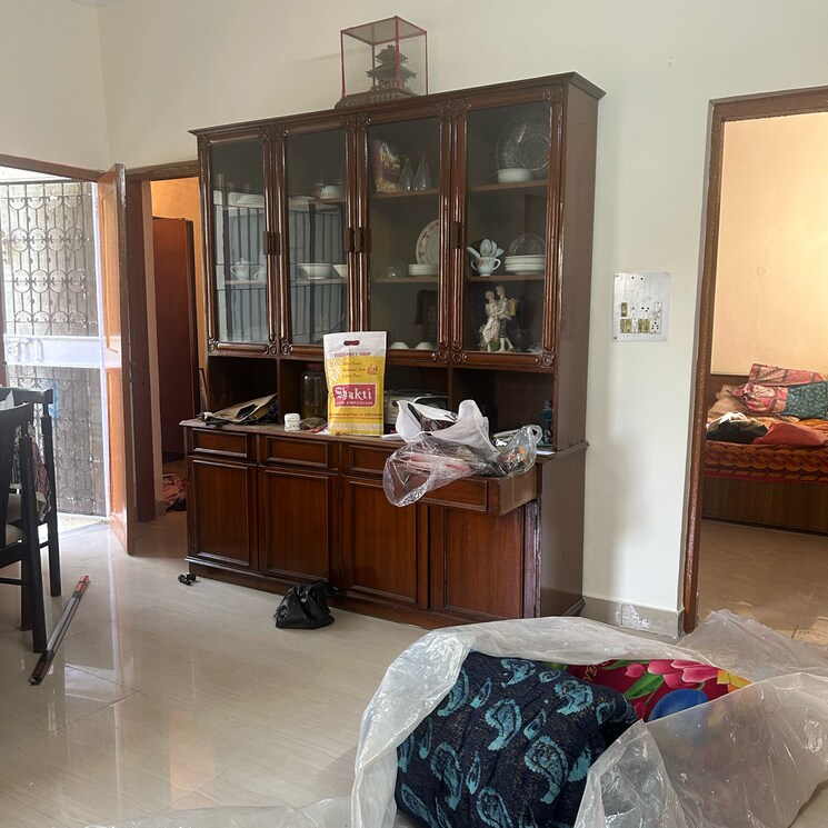 Room, ansari nagar east 2 Bedroom 1000 Sq.Ft. Apartment In Ansari Nagar East Delhi 8771934