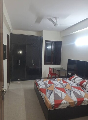 Bedroom in 4 BHK Apartment at Emaar The Palm Springs, Sector 54 – for Rent