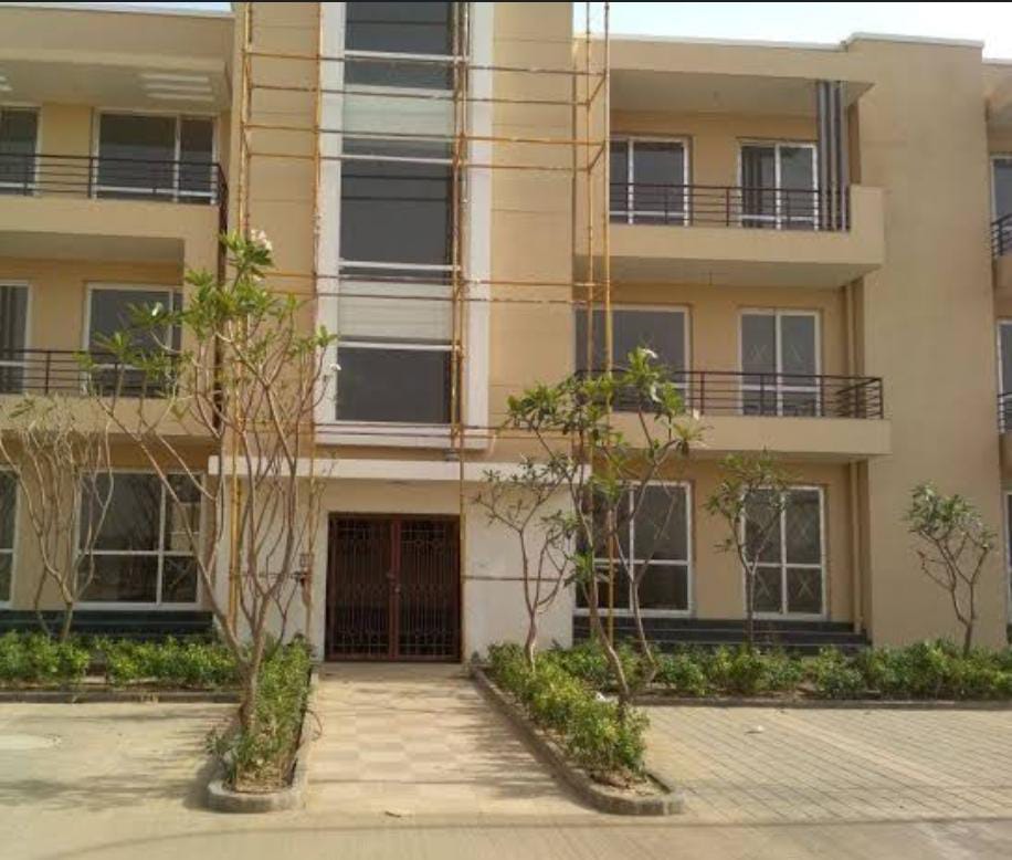 3 BHK Builder Floor For Sale in Bptp Park Floors I