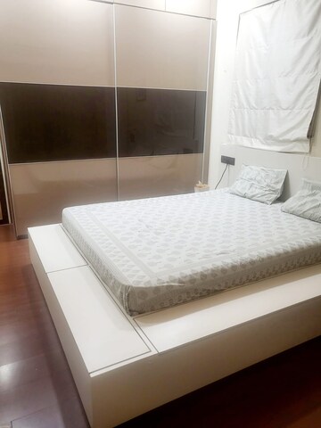 Bedroom in 2 BHK Apartment at Omkar Alta Monte, Malad East – for Rent