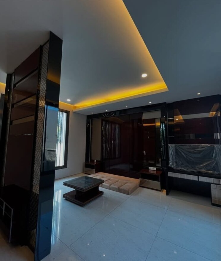 Gym, sector 33 3 Bedroom 3150 Sq.Ft. Builder Floor In Sector 33 Faridabad 8771981