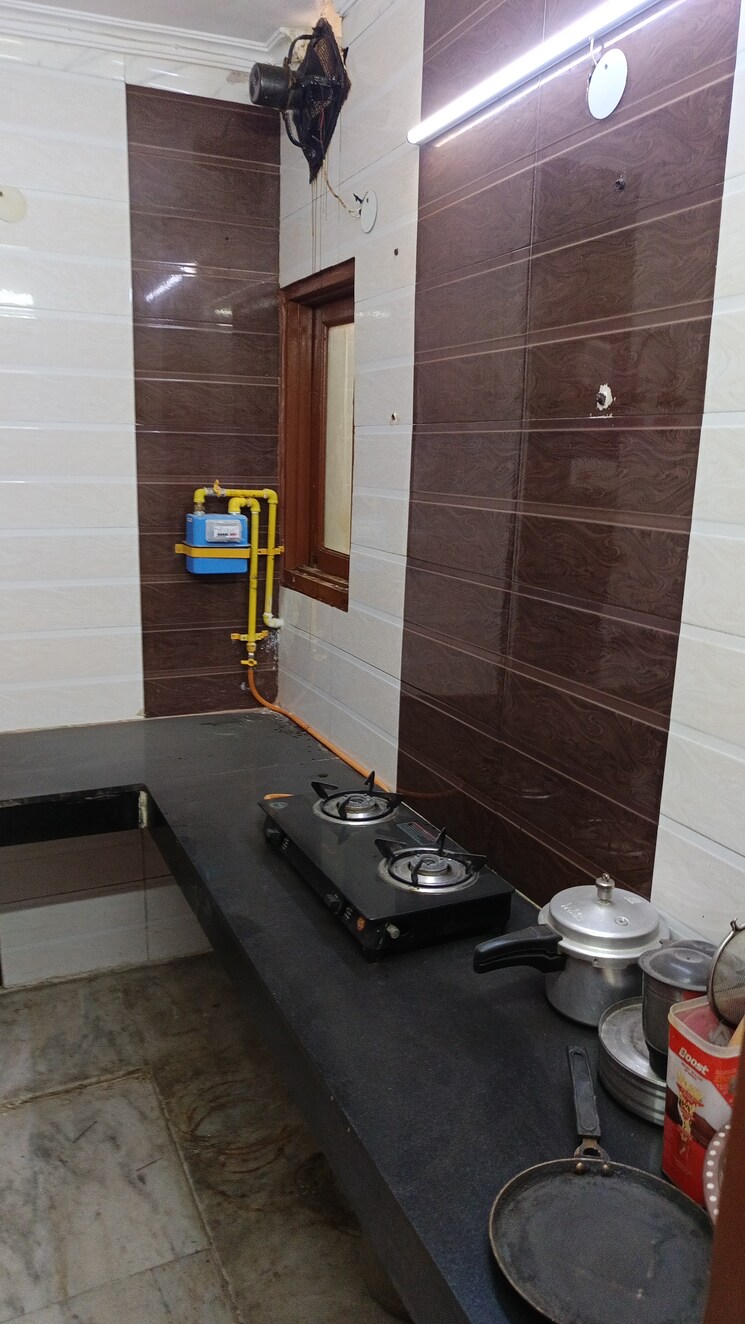 Bathroom, patel nagar 2 Bedroom 1100 Sq.Ft. Builder Floor In Patel Nagar Delhi 8771995