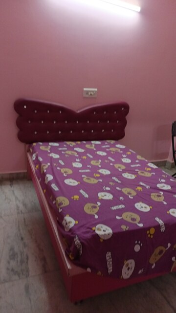 Bedroom in 2 BHK Builder Floor at Patel Nagar – for Rent