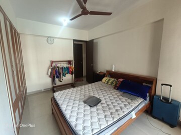 Bedroom in 2 BHK Apartment at Lake Florence, Powai – for Rent