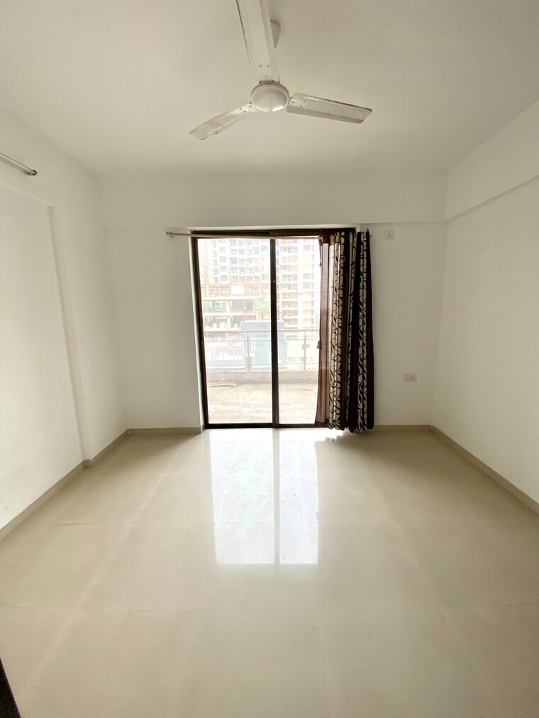 Room, 33-milestone 2 Bedroom 733 Sq.Ft. Apartment In Wakad Pune 8772027