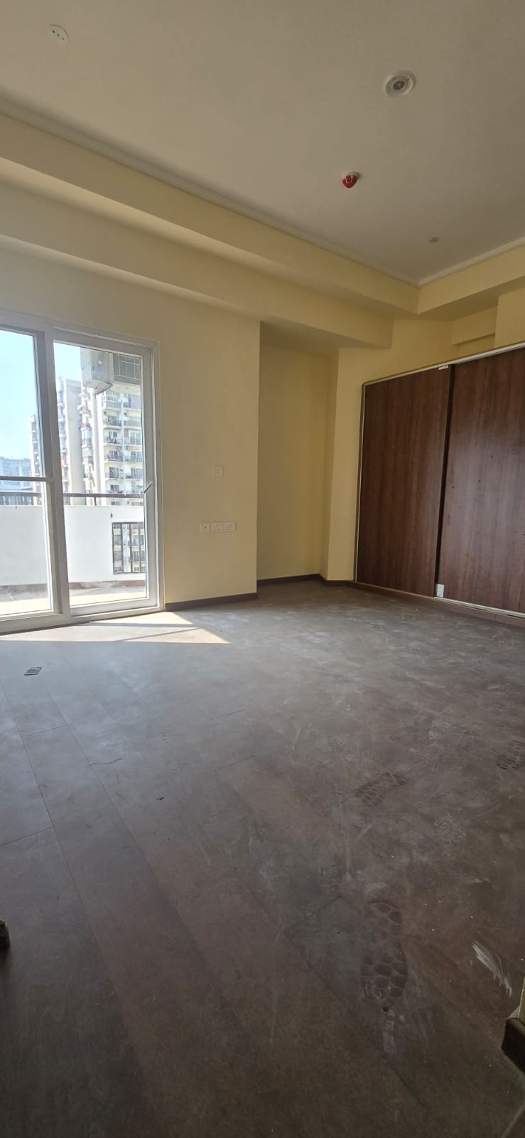4 BHK + Servant Room,Study Room 3030 Sq.Ft. Apartment in Dasnac Burj