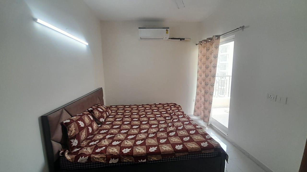 2 BHK Apartment For Rent in Pivotal 99 Marina Bay