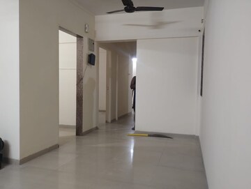 Room in 2 BHK Apartment at Suncity Jupiter, Powai – for Rent