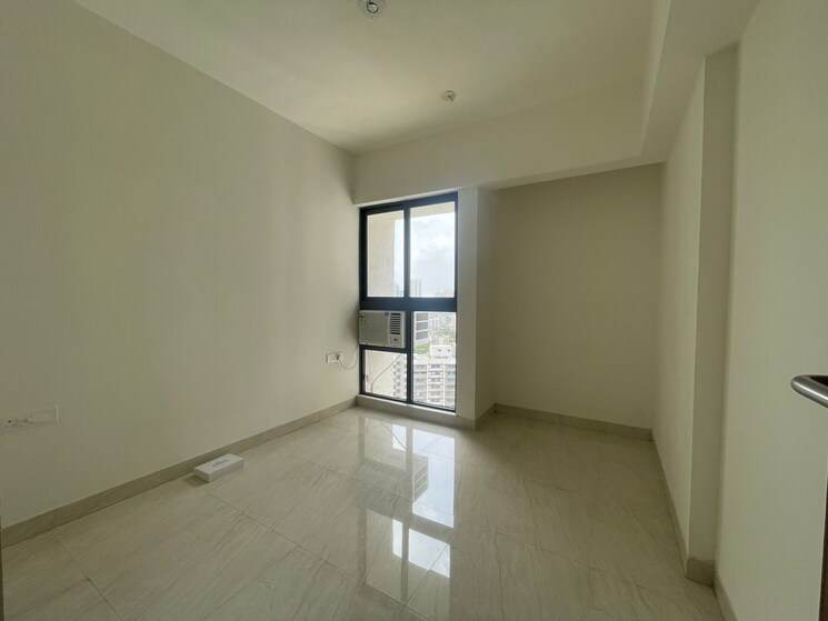 Room, lodha-crown-kolshet 1 Bedroom 350 Sq.Ft. Apartment In Kolshet Road Thane 8772102