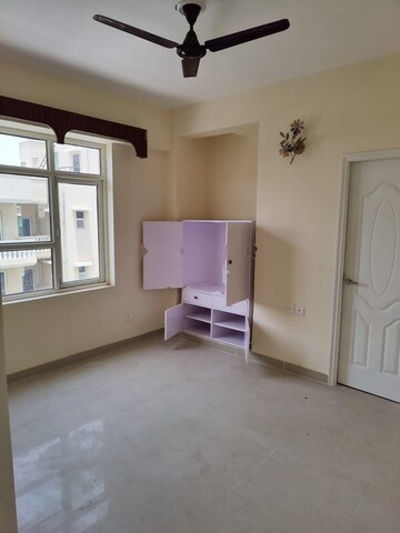 Room in 2 BHK Apartment at Shree Vardhman Mantra, Sector 67 – for Rent