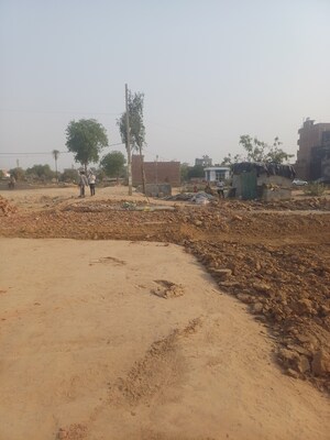  Plot For Sale in Dheeraj Nagar