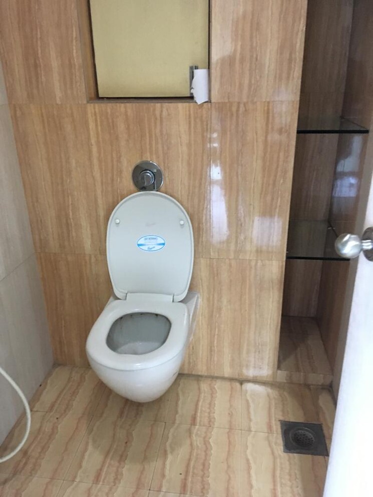 Washroom, express-zone Commercial Office Space 900 Sq.Ft. In Malad East Mumbai 8772106