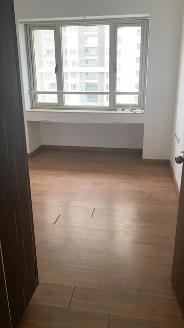Room in 2 BHK Apartment at Lodha Primero, Mahalaxmi – for Sale