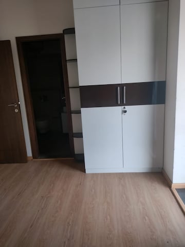 Bedroom in 4 BHK Apartment at M3M Latitude, Sector 65 – for Sale