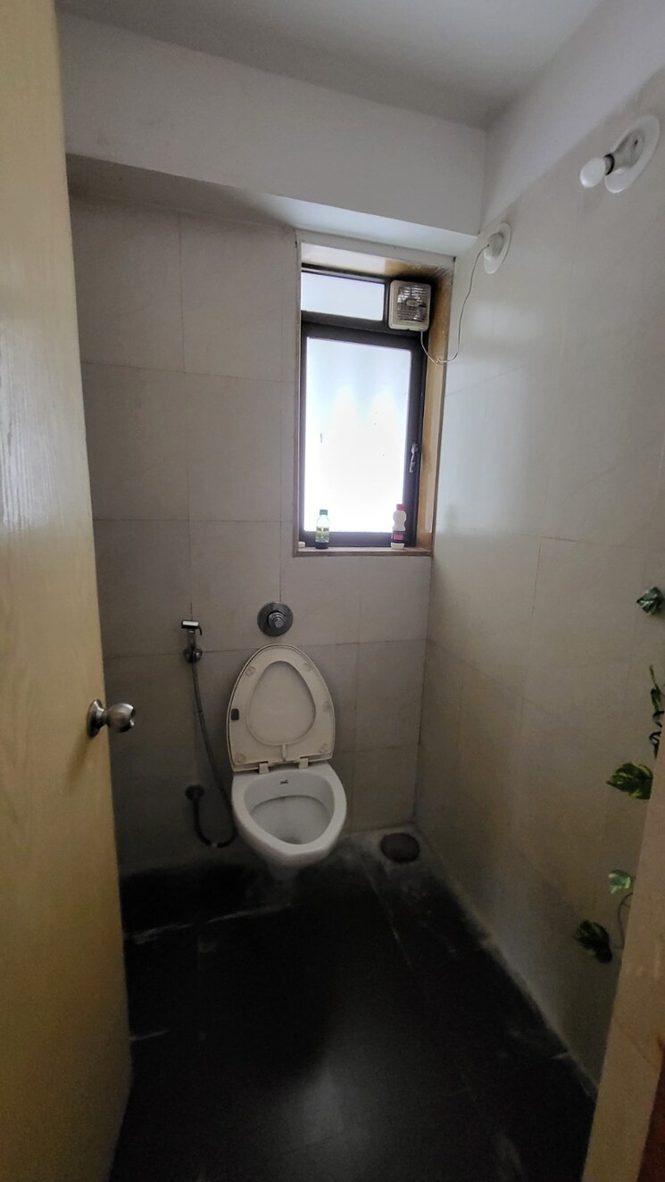 Bathroom, lodha-palava-casa-rio-caspiana 1 Bedroom 600 Sq.Ft. Apartment In Dombivli East Thane 8772131