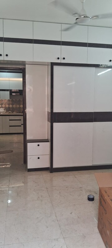 Furnished Amenities in 2 BHK Apartment at Signature Global Proxima, Sector 89 – for Rent