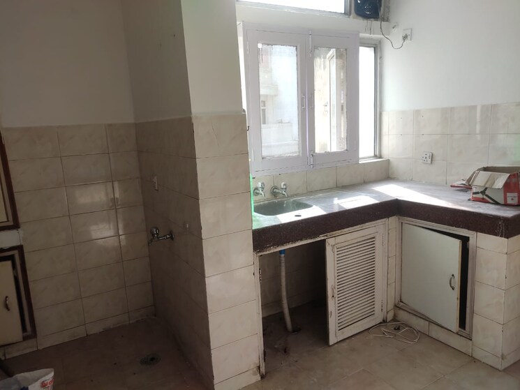 Bathroom, sector 57 3 Bedroom 300 Sq.Yd. Independent House In Sector 57 Gurgaon 8772317