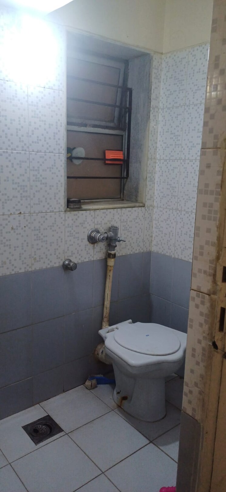 Bathroom, vasant-sagar 2 Bedroom 900 Sq.Ft. Apartment In Kandivali East Mumbai 8772299