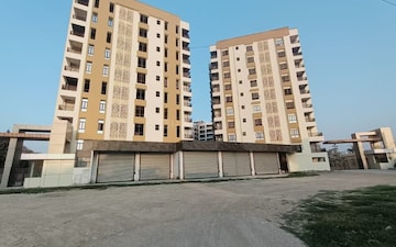 3 BHK Apartment For Sale in Raj Ganga Surya Shyam, Raebareli Road