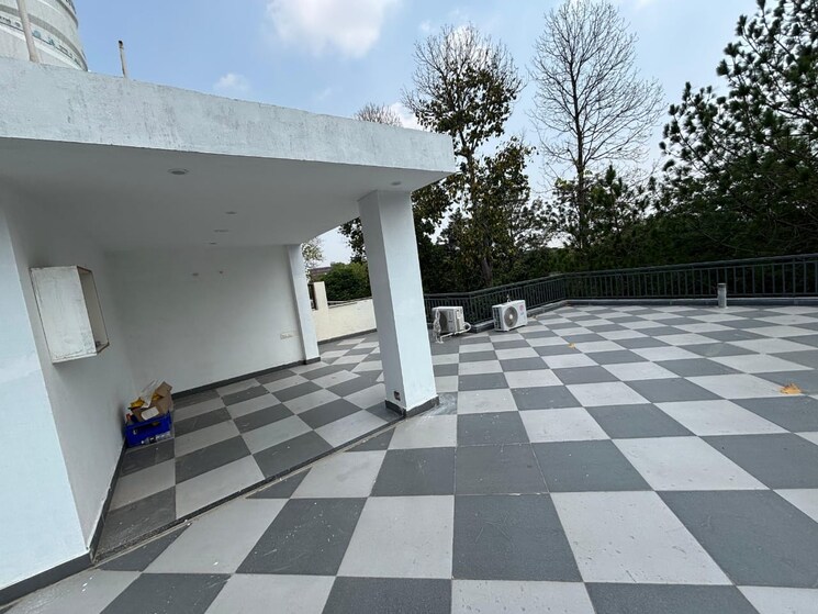 Balcony, sector 63 2 Bedroom 2500 Sq.Ft. Builder Floor In Sector 63 Chandigarh 8772364