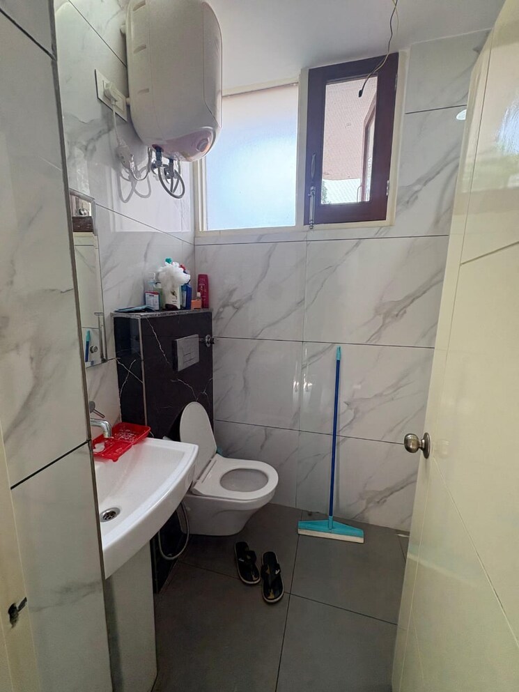 Master Bedroom, sector 63 2 Bedroom 2500 Sq.Ft. Builder Floor In Sector 63 Chandigarh 8772364