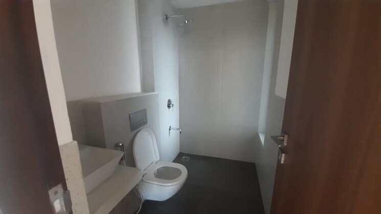 Bathroom, piramal-vaikunth 3 Bedroom 950 Sq.Ft. Apartment In Balkum Pada Thane 8772371