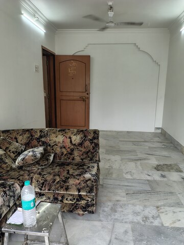 Furnished Amenities in 1 BHK Apartment at Suyog CHS Andheri, Andheri West – for Rent