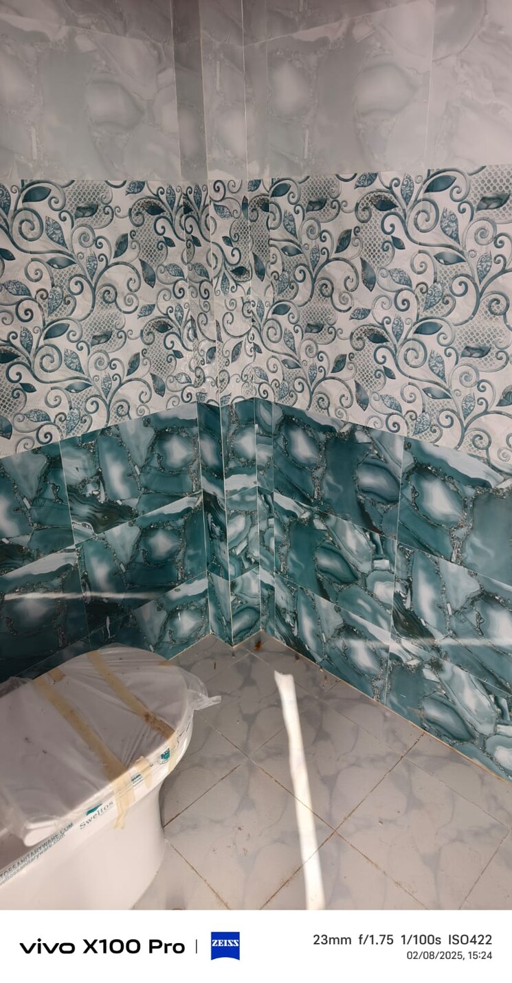 Attached Bathroom, gagan vihar 3 Bedroom 2000 Sq.Ft. Builder Floor In Gagan Vihar Delhi 8772386