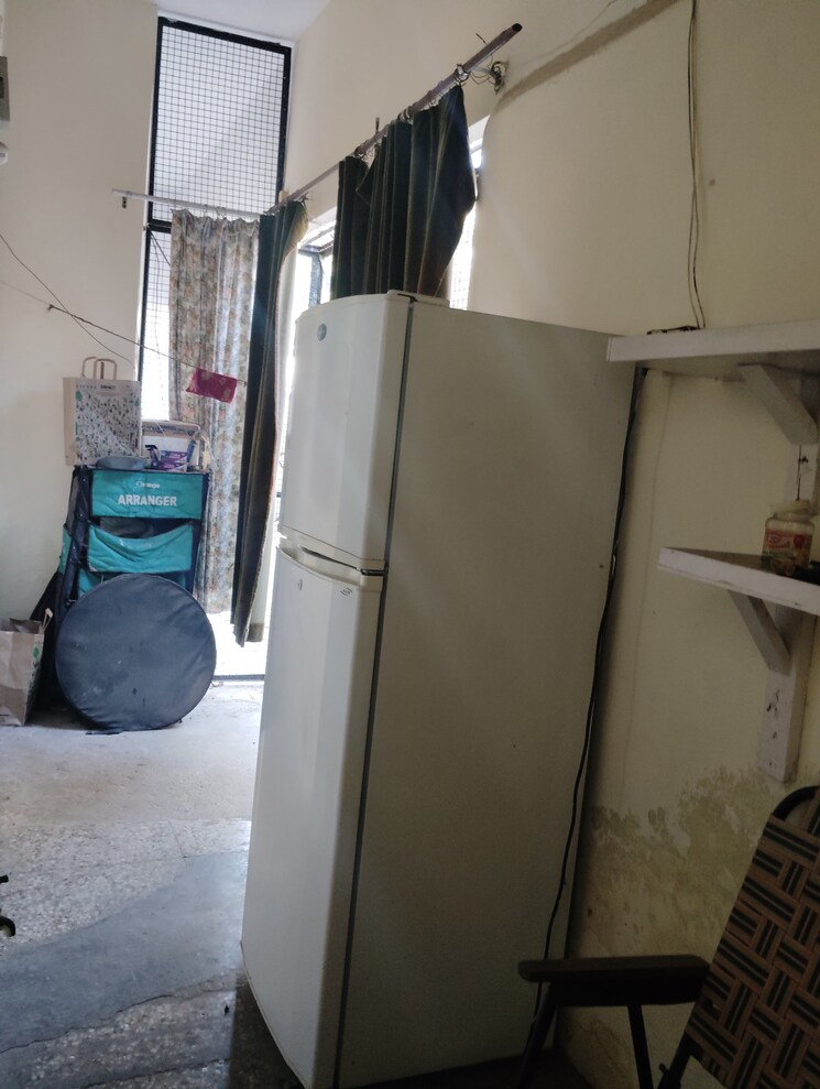 Balcony, sector 33 1 Bedroom 500 Sq.Ft. Builder Floor In Sector 33 Chandigarh 8772465