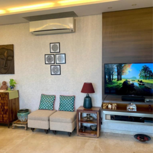 Living Room in 3 BHK Apartment at Oberoi Exquisite Goregaon, Goregaon East – for Sale