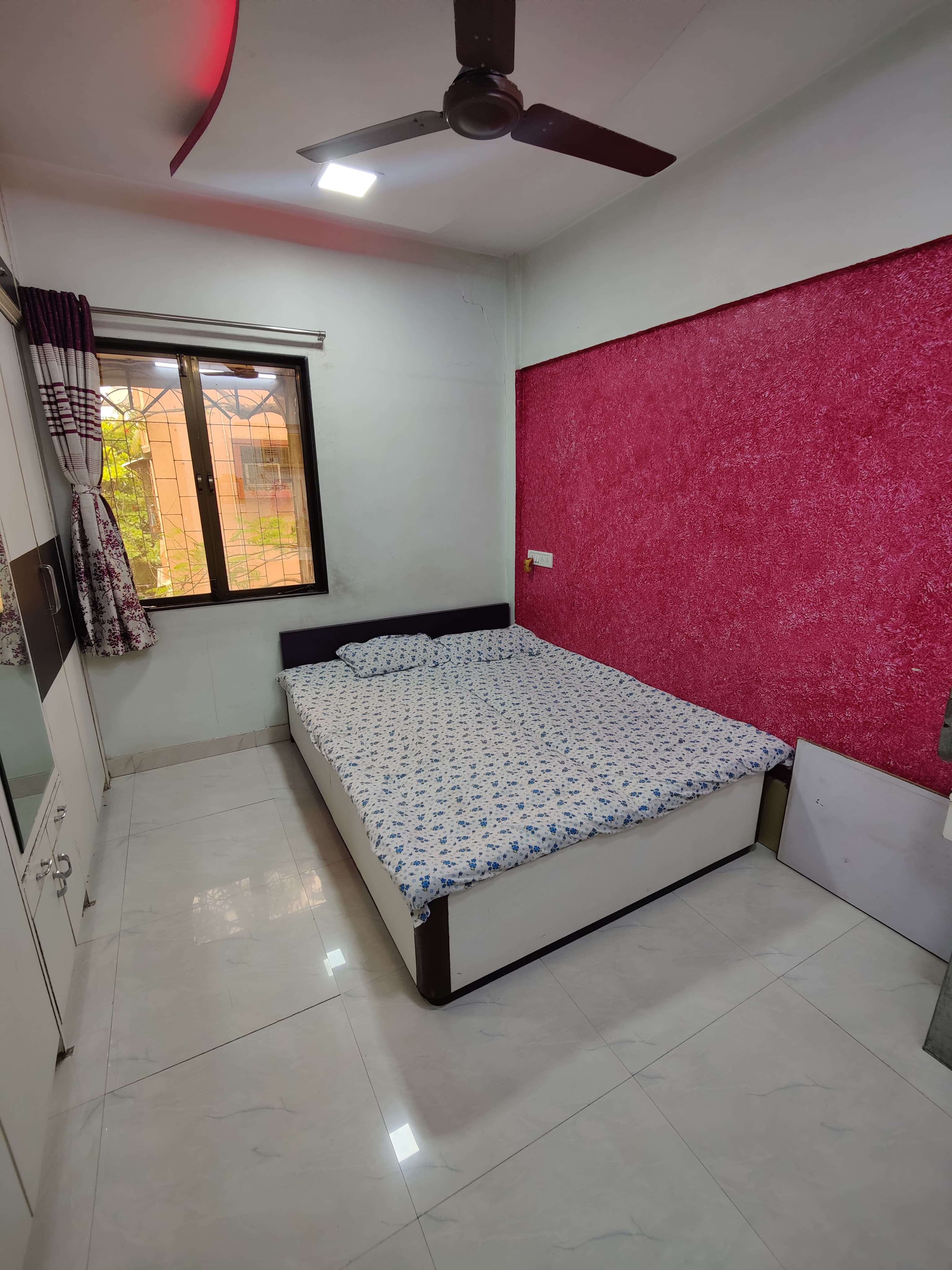 2 BHK Apartment For Sale in Sealand Tower