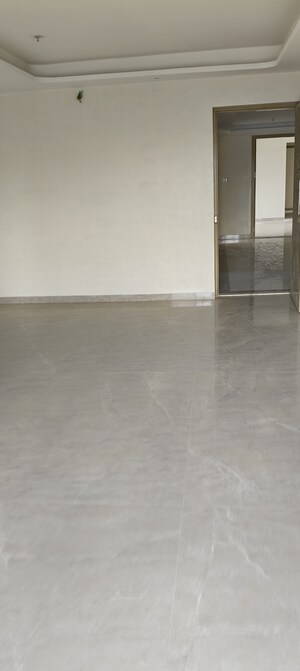 Room in 2 BHK Apartment at Marigold Miraaya, Mulund West – for Sale