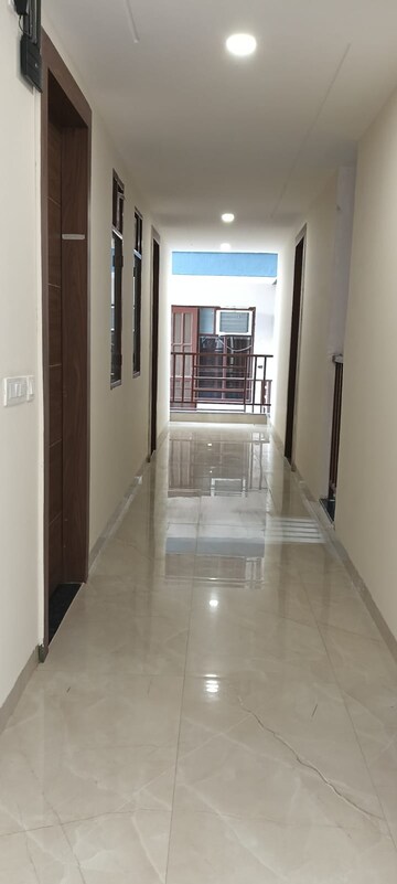 Building Lobby in  Pg at Sector 67 – for Rent