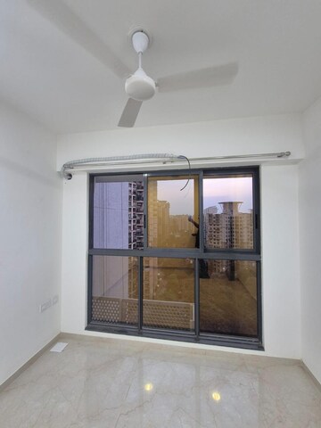 Room in 2 BHK Apartment at Godrej Urban Park, Chandivali – for Rent