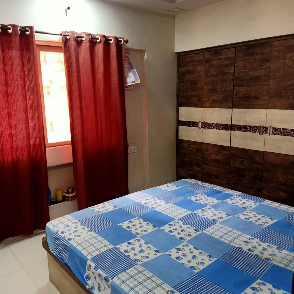 2 BHK + Pooja Room Apartment For Rent in Crystal Garden Estate CHS