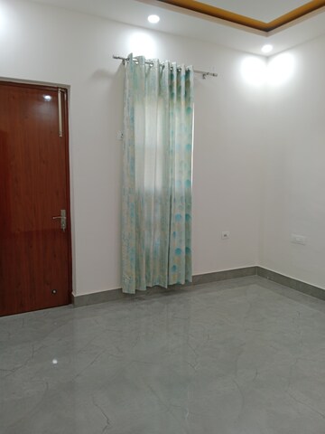 Bedroom in 2 BHK Builder Floor at Sector 18 – for Rent