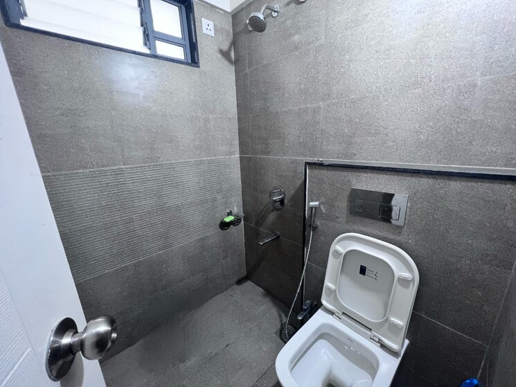 Bathroom, rohan-prathama 2 Bedroom 566 Sq.Ft. Apartment In Hinjewadi Pune 8772707