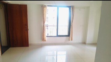 Room in 3 BHK Apartment at Sankalp Gwala, Ambli – for Rent