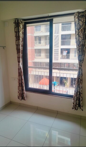 Room in 3 BHK Apartment at Sankalp Gwala, Ambli – for Rent