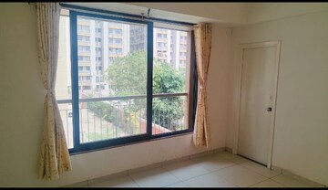Room in 3 BHK Apartment at Sankalp Gwala, Ambli – for Rent