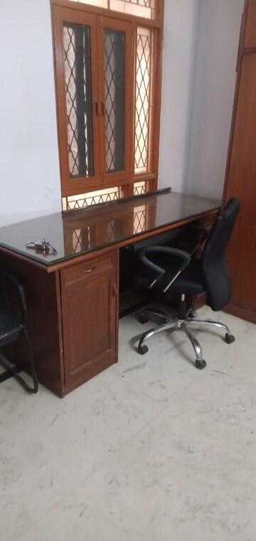 Living Room in 1.5 BHK Builder Floor at Vaishali Sector 5 – for Rent
