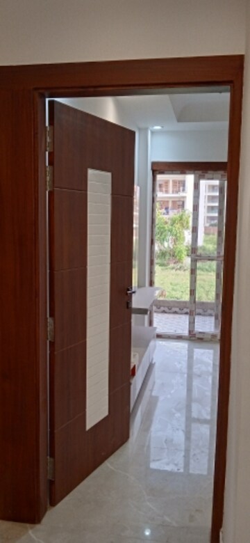 Building Lobby in 3 BHK Builder Floor at Parklands, Sector 85 – for Sale