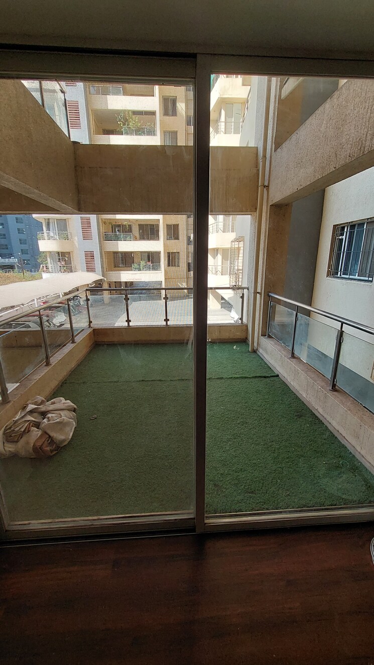 Balcony, metro-jazz 2 Bedroom 900 Sq.Ft. Apartment In Baner Pune 8772854