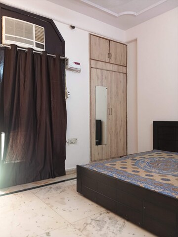 Bedroom in 1 BHK Apartment at Vaishali Sector 5 – for Rent